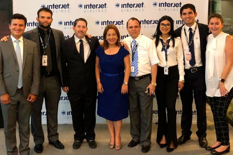 Interjet inaugura oficina de ventas en San Salvador